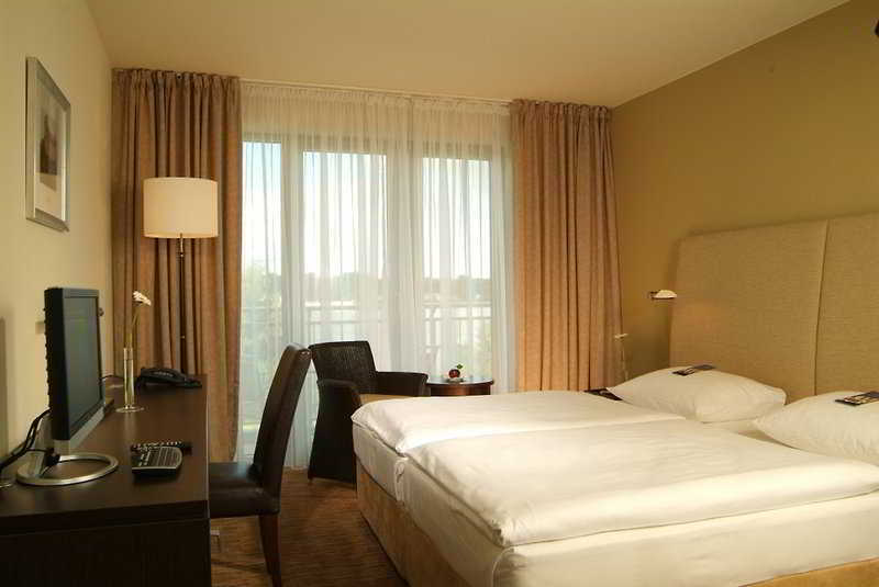 Hotel Elaya Finkenwerder Ehemals The Rilano 4*